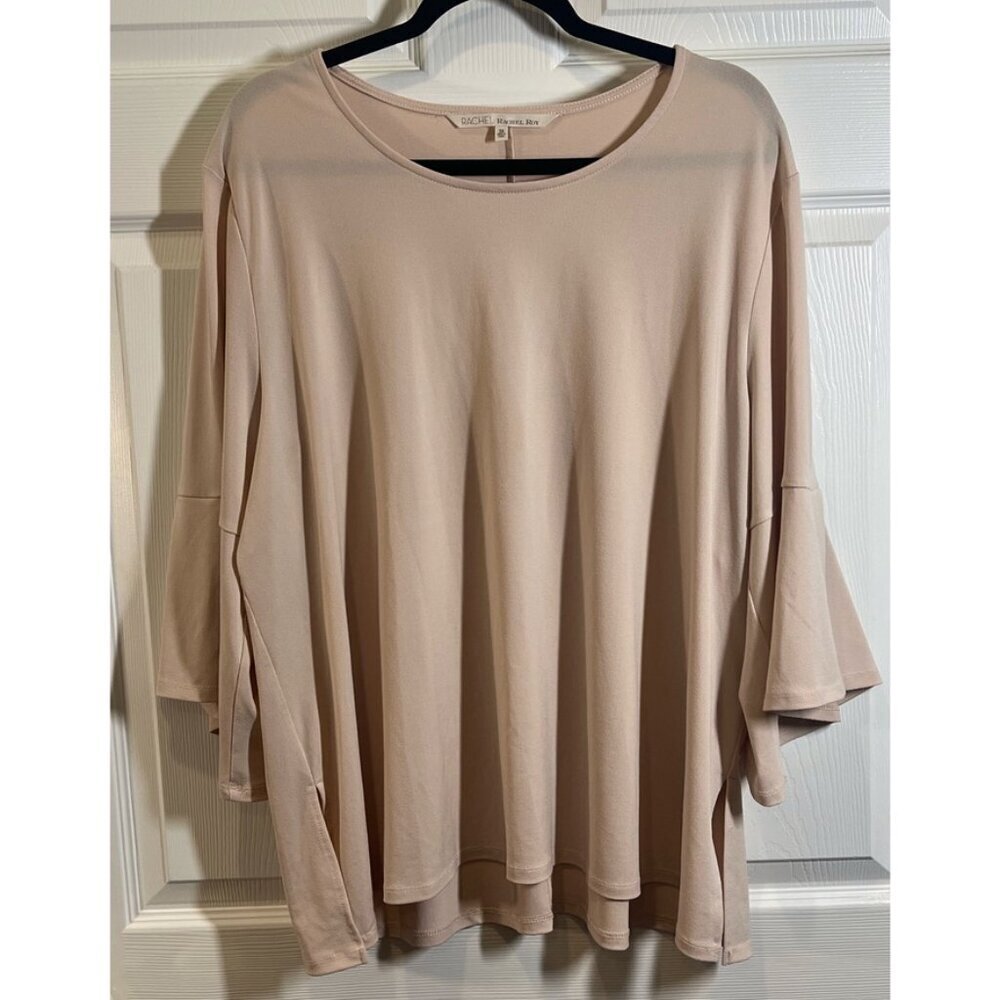 Plus Size Top​​​ - Picture 1 of 4